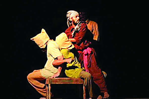 ফের মঞ্চে ‘ঊর্ণাজাল’