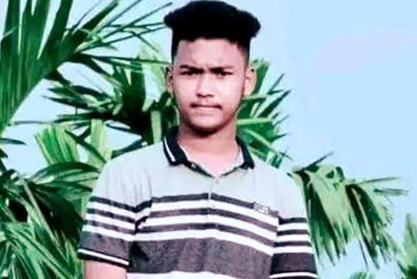 বাসের ধাক্কা: বোন-ভাগ্নির পর চলে গেলেন সিয়ামও