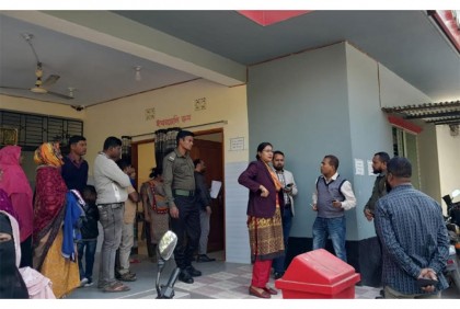লালপুরে সড়ক দুর্ঘটনায় আহত বৃদ্ধের কাছ থেকে মিলল ২২ বোতল ফেনসিডিল! 