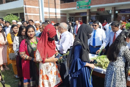 কালিয়াকৈরে কৃতি শিক্ষার্থীদের সংবর্ধনা