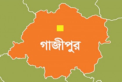 জয়দেবপুর স্টেশনে বিভিন্ন দাবিতে অবস্থান কর্মসূচি 