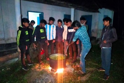 আর্জেন্টিনার খেলা, কুষ্টিয়ায় মোড়ে মোড়ে বড় পর্দা-খাবারের আয়োজন

