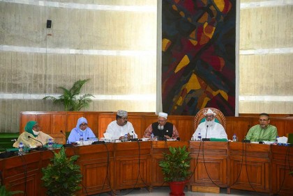 প্রশিক্ষণ দিয়ে সরকারি হজ টিমে পাঠানোর সুপারিশ

