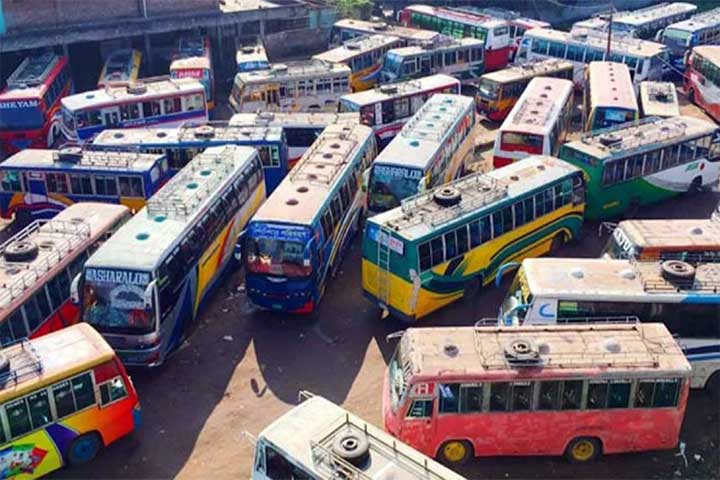 রাজশাহীতে চলছে পরিবহন ধর্মঘট, দুর্ভোগে যাত্রীরা                                                                             