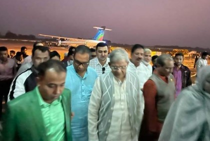 রাজশাহীতে পৌঁছালেন মির্জা ফখরুল

