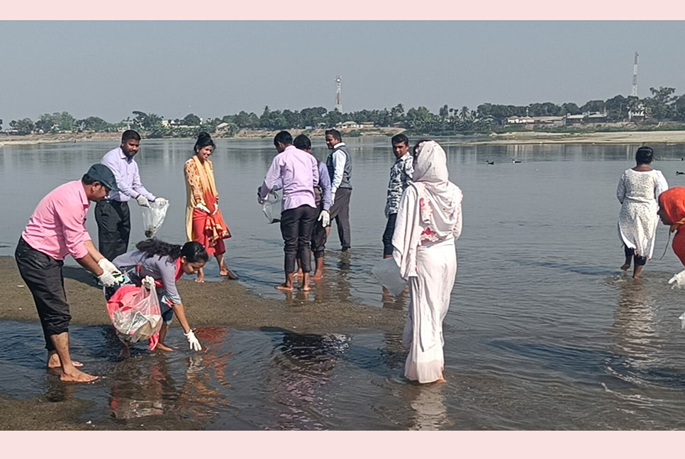 আত্রাই নদীর ভারসাম্য রক্ষায় পরিস্কার পরিচ্ছন্নতা অভিযান