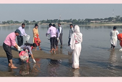 আত্রাই নদীর ভারসাম্য রক্ষায় পরিস্কার পরিচ্ছন্নতা অভিযান