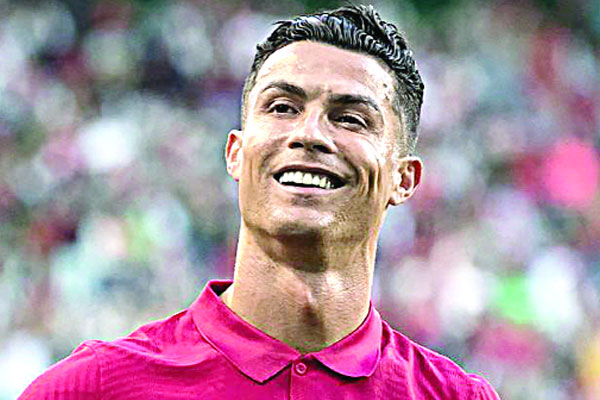 সৌদি ক্লাবের লোভনীয় অফারে রোনালদোর ‘না’
