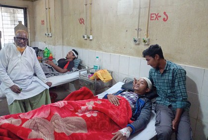 লালমনিরহাটে পতাকা চুরি নিয়ে আর্জেন্টিনা-ব্রাজিল সমর্থকদের সংঘর্ষ