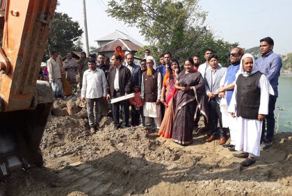 মধুমতি নদীর সাথে কংশুর খালের সংযোগ স্থাপন করতে খনন কাজের উদ্বোধন 