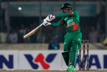 শ্বাসরুদ্ধকর ম্যাচে ভারতকে হারাল টাইগাররা