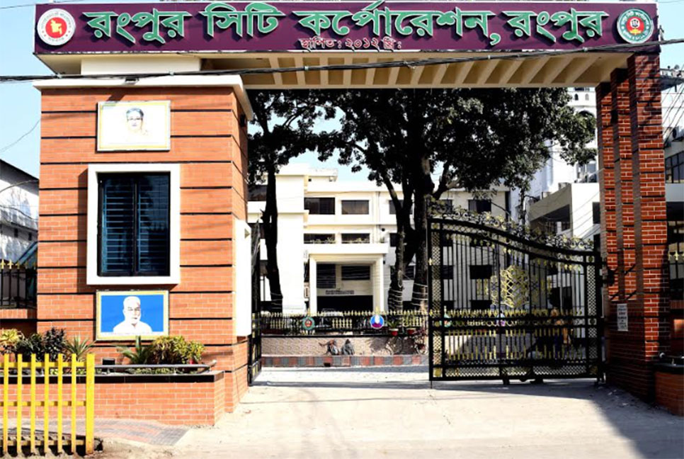 রসিক নির্বাচনে মাঠ চষে বেড়াচ্ছেন প্রার্থীরা