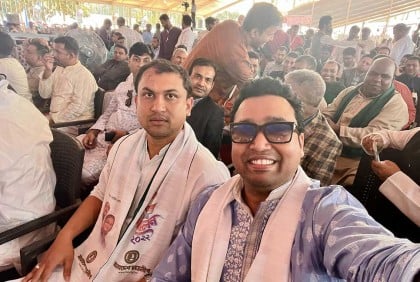 দীর্ঘদিন পর শোভন-রাব্বানী এক ফ্রেমে 

