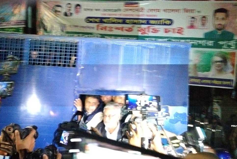 বিএনপি নেতা আমানউল্লাহ আমান আটক

