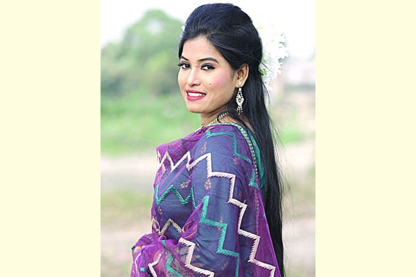রুবিনা আলমগীরের মিউজিক ভিডিও