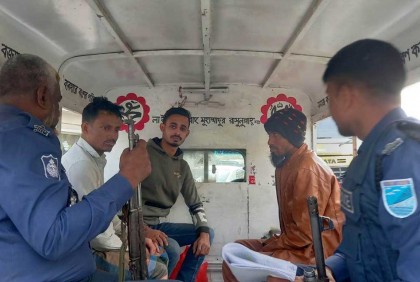 বিএনপি নেতা বাবাকে না পেয়ে আটক সেই ছেলেকে গ্রেফতার দেখানো হলো

