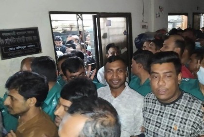 নয়াপল্টনে সংঘর্ষ : রিজভীসহ ৪৪৫ জন কারাগারে, ২৩ নেতাকর্মী রিমান্ডে 
