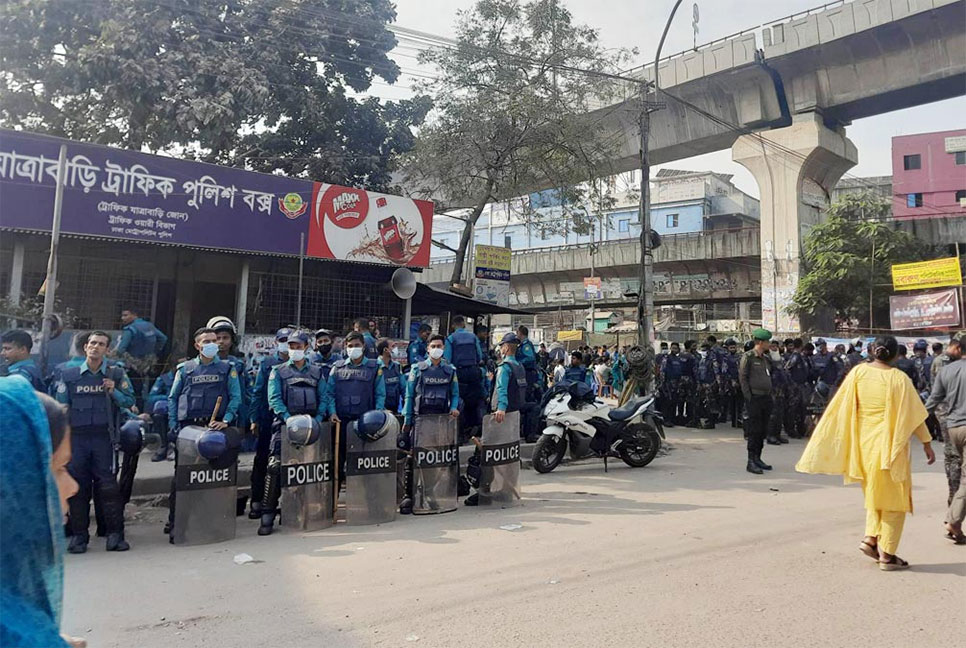 সমাবেশকে ঘিরে যাত্রাবাড়ীতে পুলিশ-র‍্যাবের সতর্ক অবস্থান