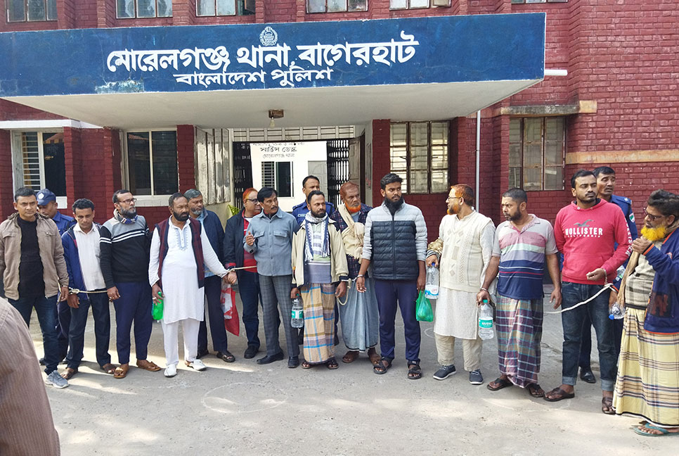 মোরেলগঞ্জে বিএনপি-জামায়াতের ১৪ নেতাকর্মী গ্রেফতার 