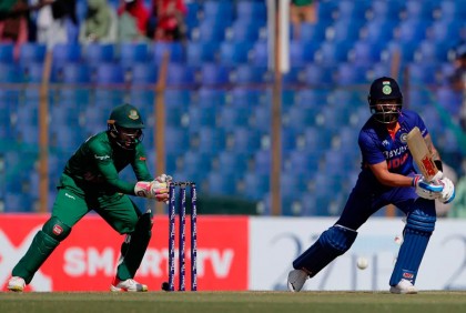 কোহলি-কিষাণে ছুটছে ভারত