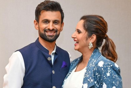 বিচ্ছেদের জল্পনার মাঝেই প্রথমবার মুখ খুললেন শোয়েব