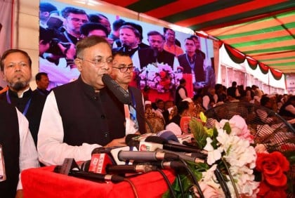 সরকারের পতন ঘটাতে এসে বিএনপি নিজেদের পতন ঘটিয়েছে : তথ্যমন্ত্রী

