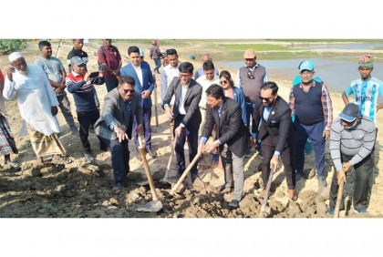 সুনামগঞ্জে ফসল রক্ষা বাঁধের নির্মাণ কাজ শুরু