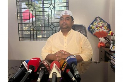 
আওয়ামী লীগের দলীয় পদ থেকে অব্যাহতি চান আশুলিয়ার চেয়ারম্যান প্রার্থী 