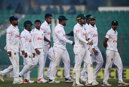 শেষ বলের উইকেটে স্বস্তি নিয়ে দিন শেষ টাইগারদের