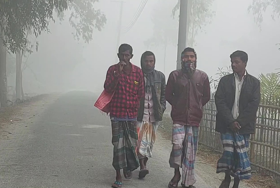 তেঁতুলিয়ায় বেড়েছে শীতের তীব্রতা