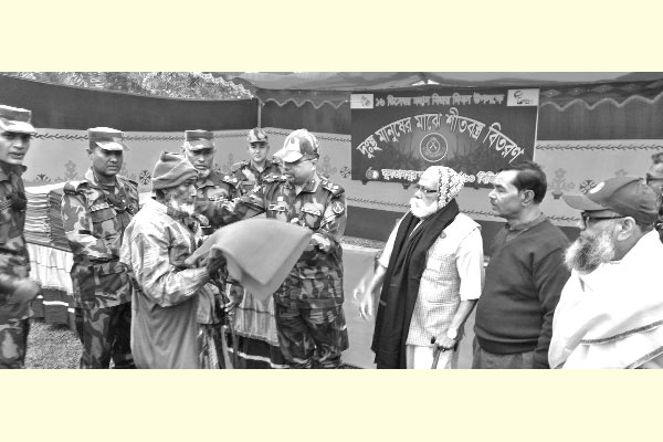 ব্রাহ্মণবাড়িয়ায় বিজয়ের দিনে অসহায়দের পাশে বিজিবি