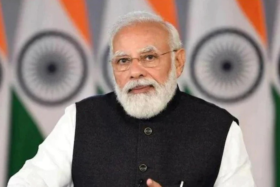 মেসিদের শুভেচ্ছা, ফার্নান্দেজ ও ম্যাক্রোঁকে ট্যাগ করে মোদির টুইট 

