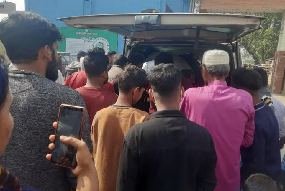 বিয়ের বাজার করতে এসে হামলার শিকার সাবেক ইউপি সদস্য