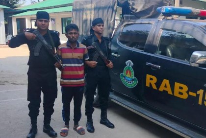 টেকনাফে ৪০ হাজার ইয়াবাসহ আটক ১