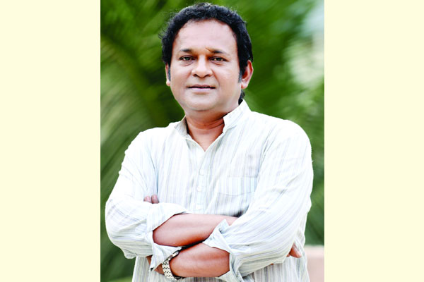 শ্রেষ্ঠ কাজের জন্য শিল্পী অপেক্ষা করে