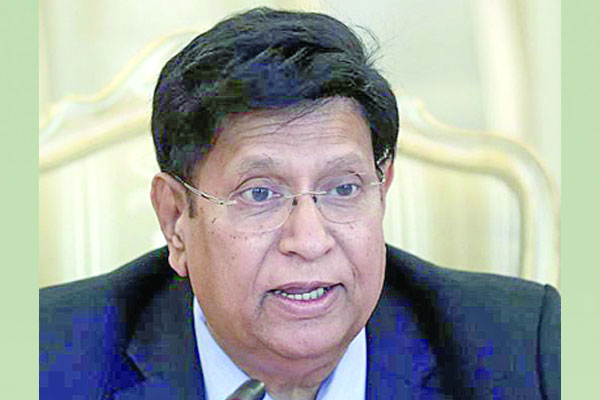 নিষেধাজ্ঞা নিয়ে আতঙ্কিত নই