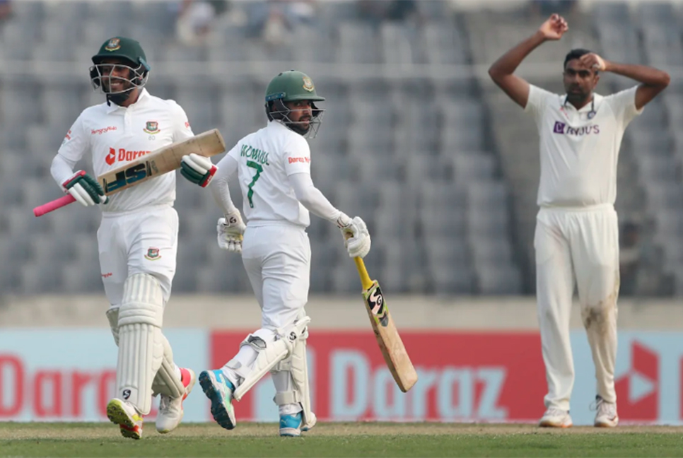 ২২৭ রানেই থেমে গেল বাংলাদেশের ইনিংস

