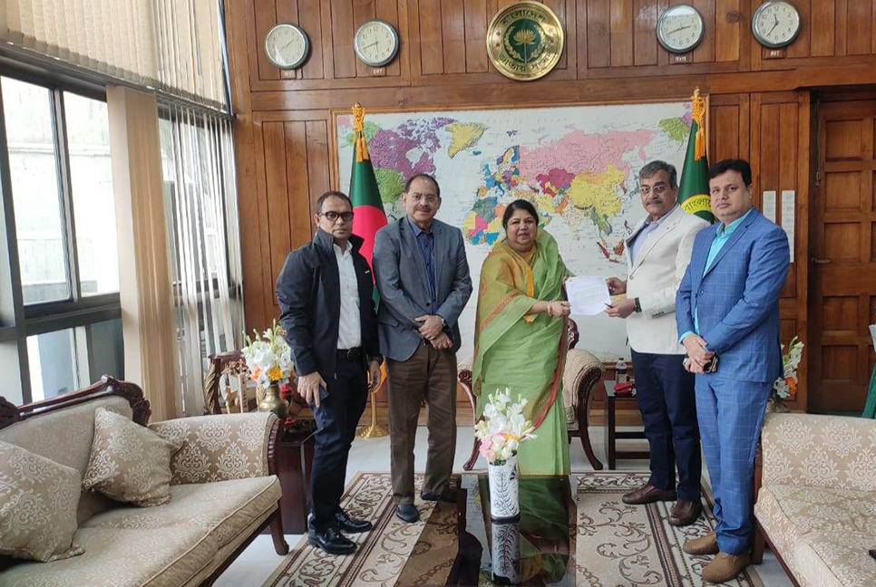 পদত্যাগপত্র জমা দিলেন এমপি হারুন