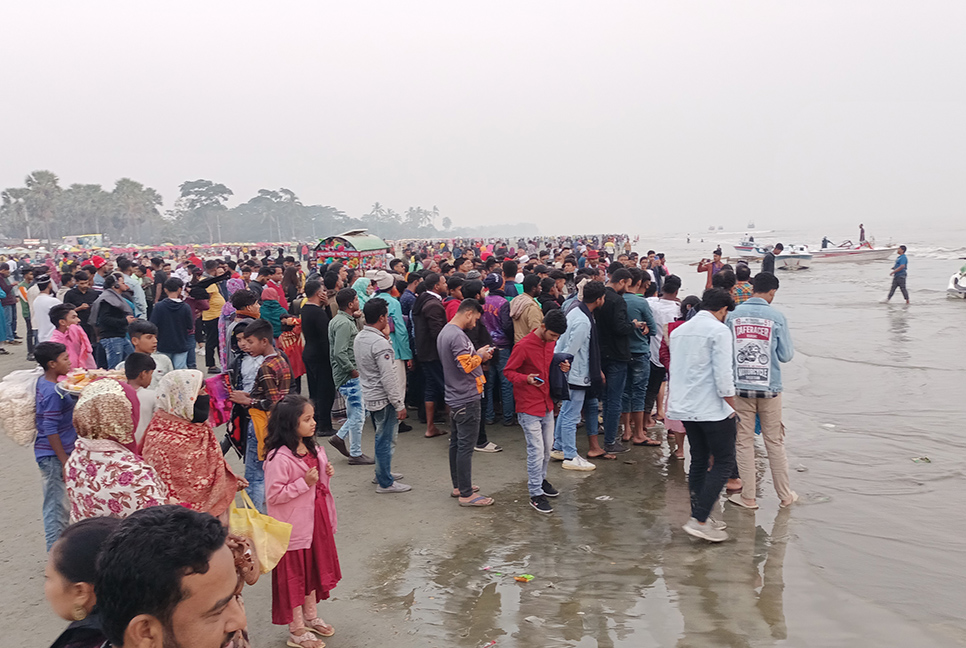 বদলে গেছে সাগরকন্যা কুয়াকাটার চিত্র