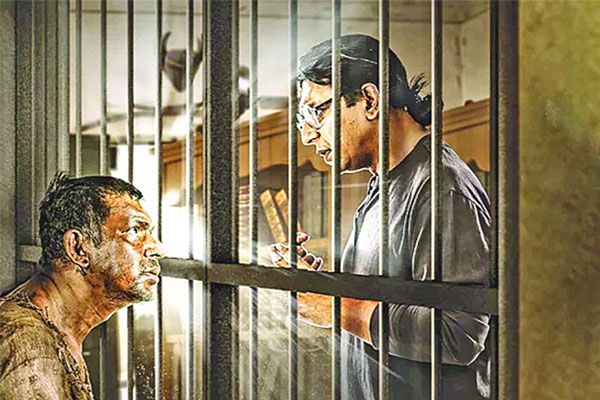 রহস্য নিয়ে কারাগারের অন্তিম পর্ব