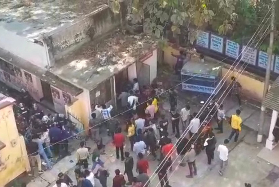 পিরোজপুরে বিএনপির গণমিছিলে হামলার অভিযোগ