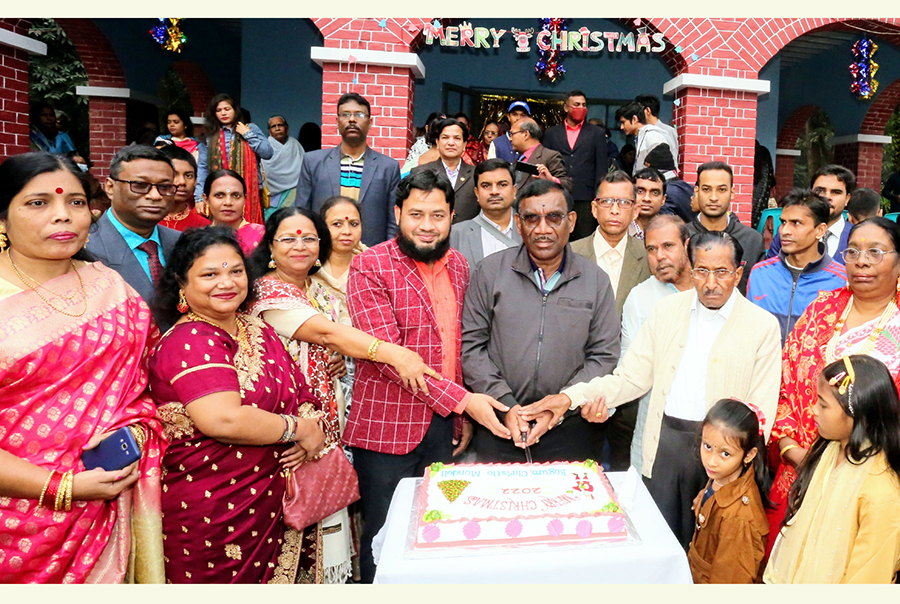 বগুড়ায় নানা আয়োজনে বড়দিন উদযাপন