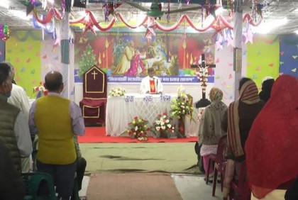 বরিশালে উৎসবমুখর পরিবেশে বড়দিন উদযাপন