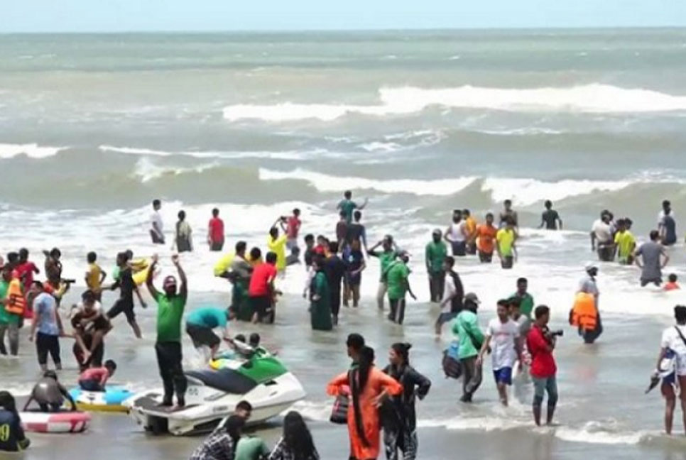 সমুদ্রে গোসলে নেমে পর্যটকের মৃত্যু
