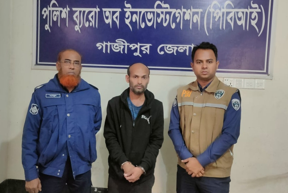 স্ত্রীকে খুনের ঘটনায় স্বামী গ্রেফতার 
