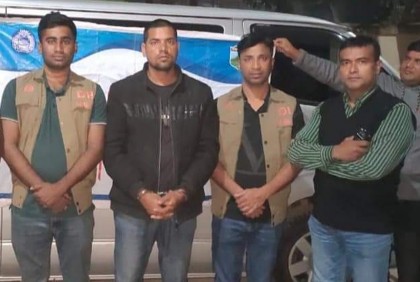 রাজশাহীতে আরও এক নকল প্রসাধনী কারখানার সন্ধান