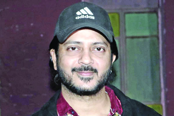 নতুন ছবিতে