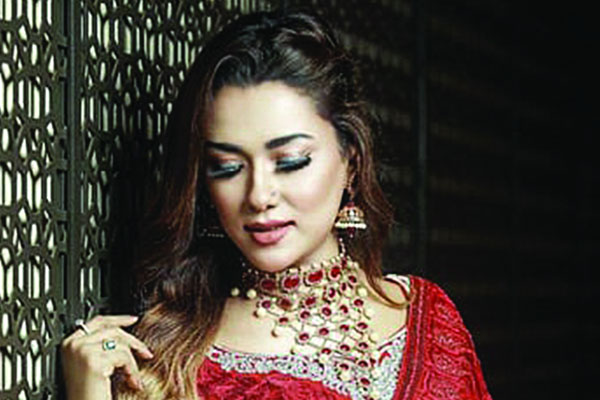 গুলি লক্ষ্যভ্রষ্ট!
