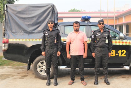 ওয়ান শুটার গানসহ অস্ত্র কারবারি আটক