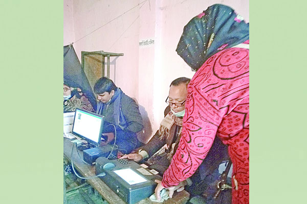 ইভিএম বিড়ম্বনা রংপুরে